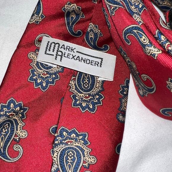 Mark Alexander Classic Red Paisley Silk Tie Luxury Designer Necktie - Picture 4 of 4